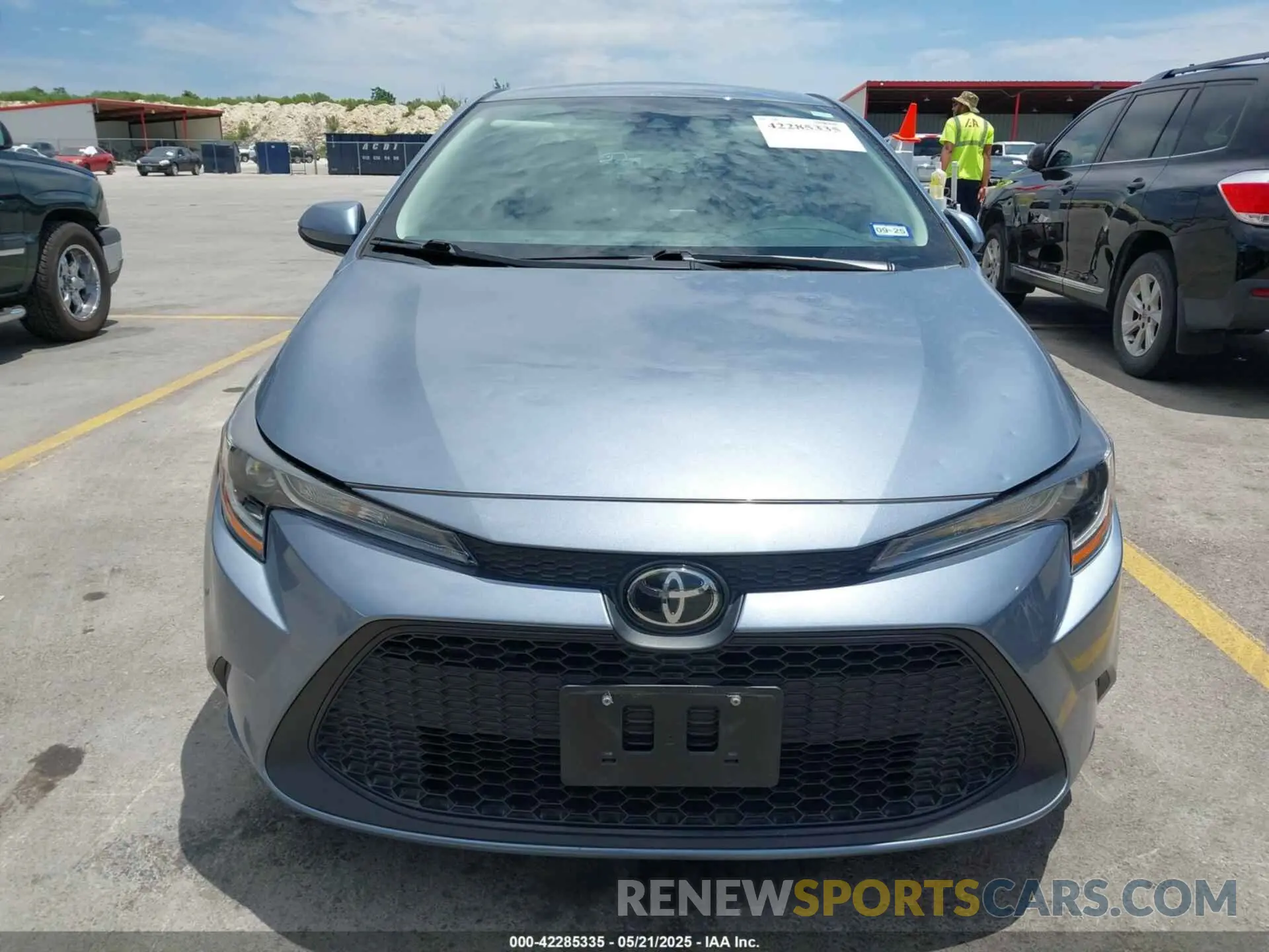 12 Photograph of a damaged car 5YFEPMAE1NP364122 TOYOTA COROLLA 2022