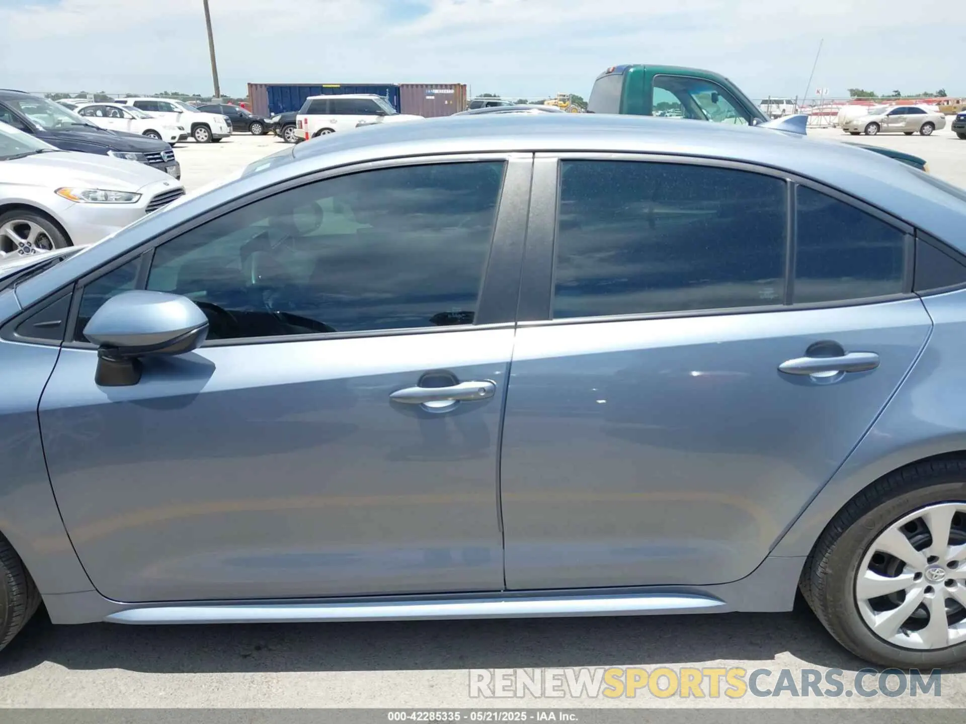 14 Photograph of a damaged car 5YFEPMAE1NP364122 TOYOTA COROLLA 2022