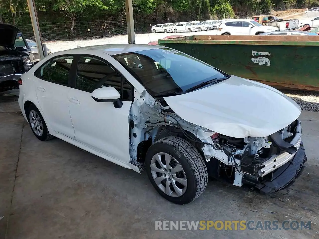 4 Photograph of a damaged car 5YFEPMAE1NP369403 TOYOTA COROLLA 2022