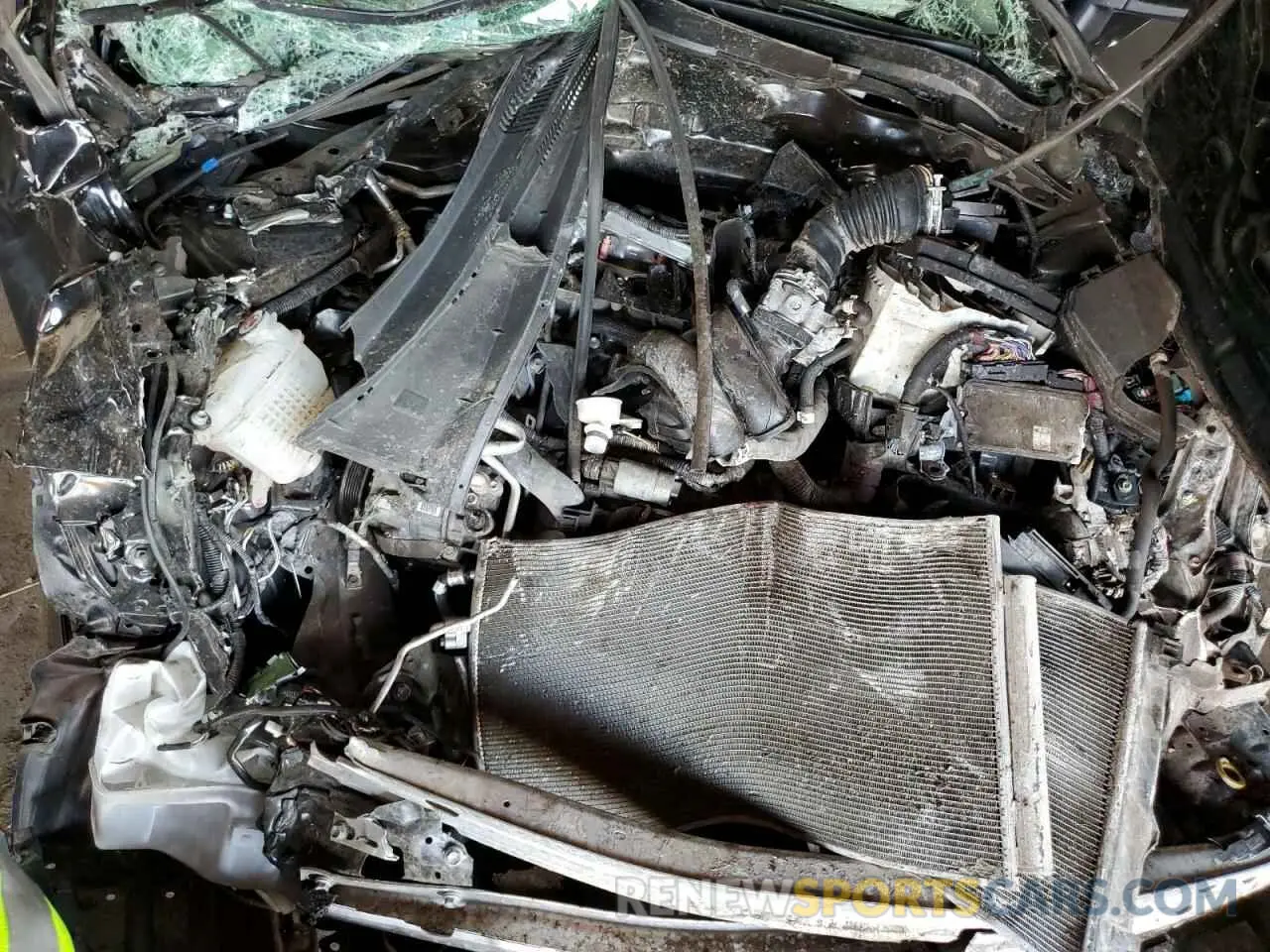 11 Photograph of a damaged car 5YFEPMAE1NP370129 TOYOTA COROLLA 2022