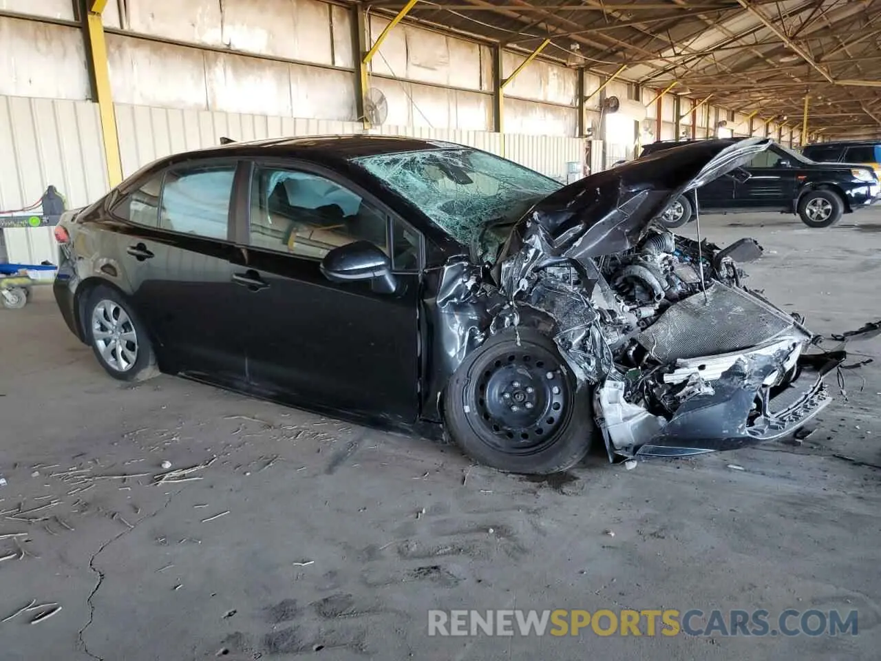 4 Photograph of a damaged car 5YFEPMAE1NP370129 TOYOTA COROLLA 2022