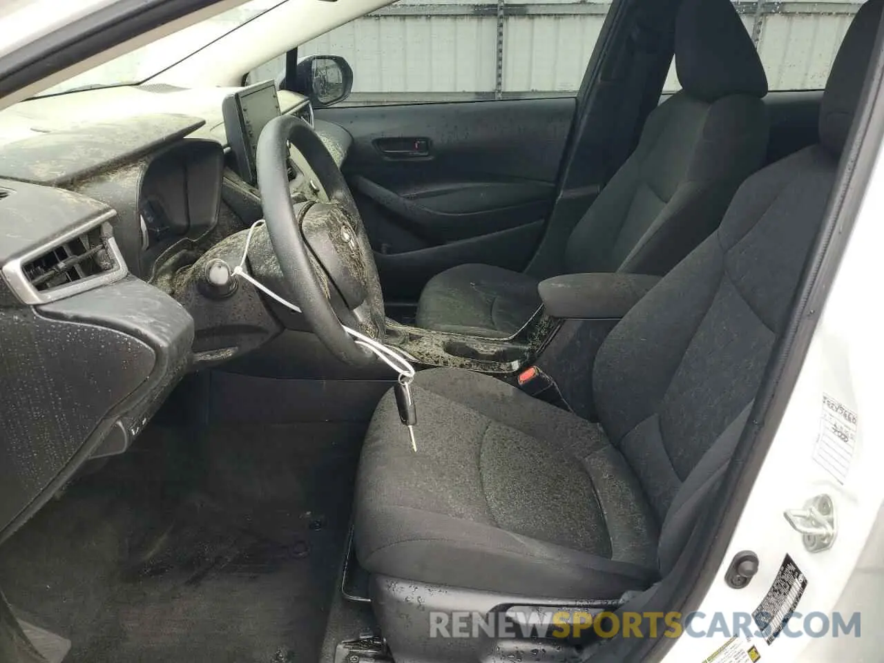 7 Photograph of a damaged car 5YFEPMAE1NP374813 TOYOTA COROLLA 2022