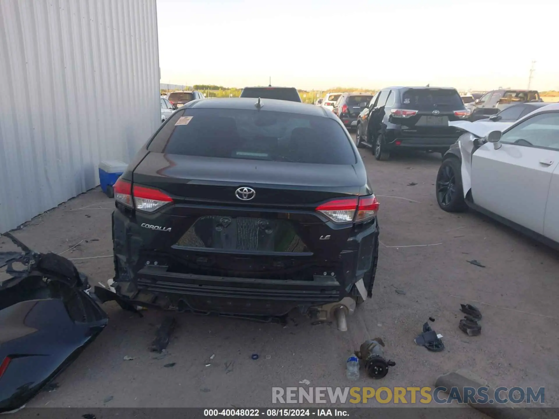 15 Photograph of a damaged car 5YFEPMAE1NP390218 TOYOTA COROLLA 2022