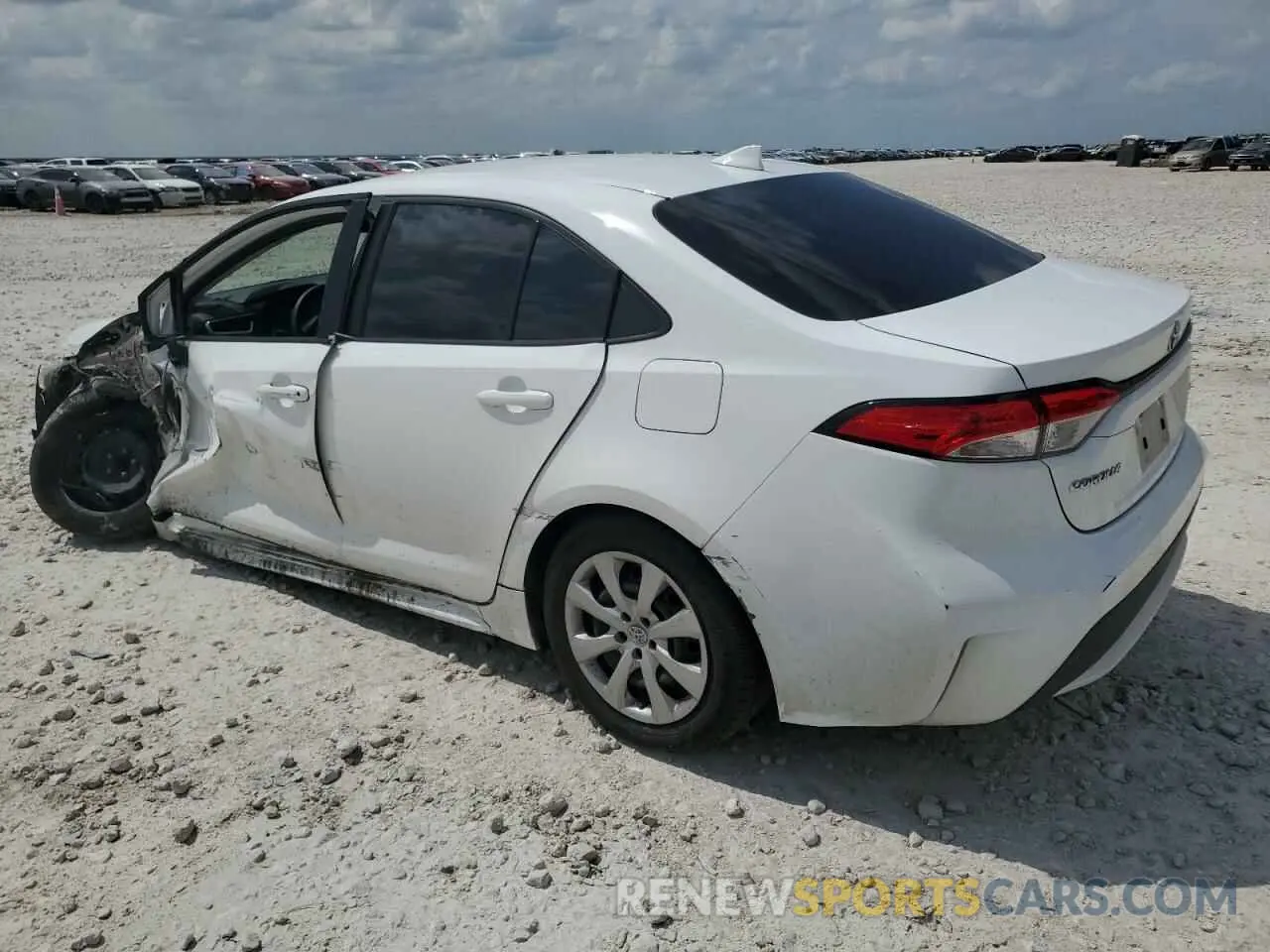2 Photograph of a damaged car 5YFEPMAE2NP272887 TOYOTA COROLLA 2022