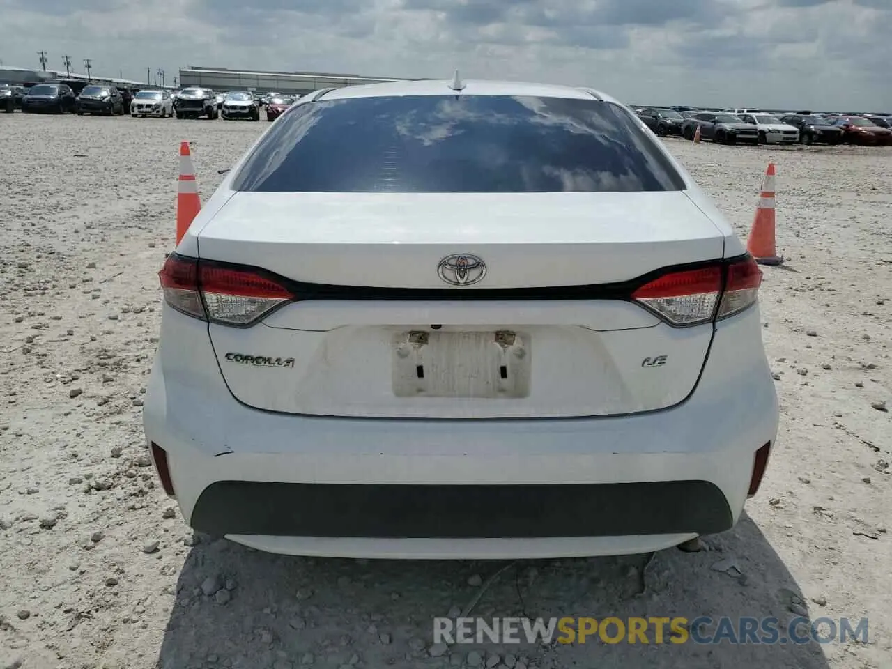 6 Photograph of a damaged car 5YFEPMAE2NP272887 TOYOTA COROLLA 2022