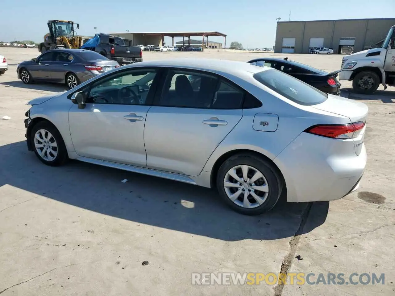 2 Photograph of a damaged car 5YFEPMAE2NP278916 TOYOTA COROLLA 2022