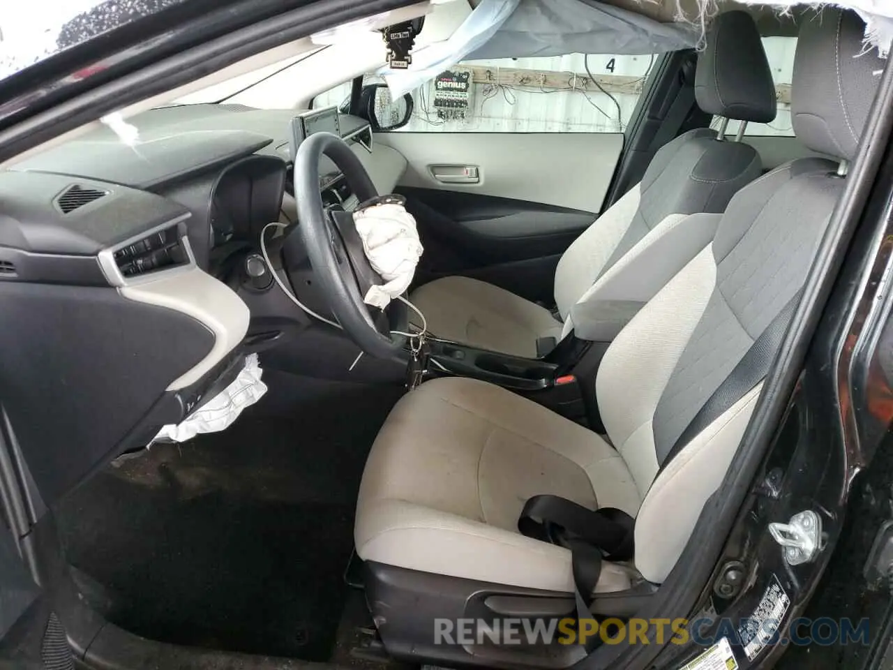 7 Photograph of a damaged car 5YFEPMAE2NP283825 TOYOTA COROLLA 2022