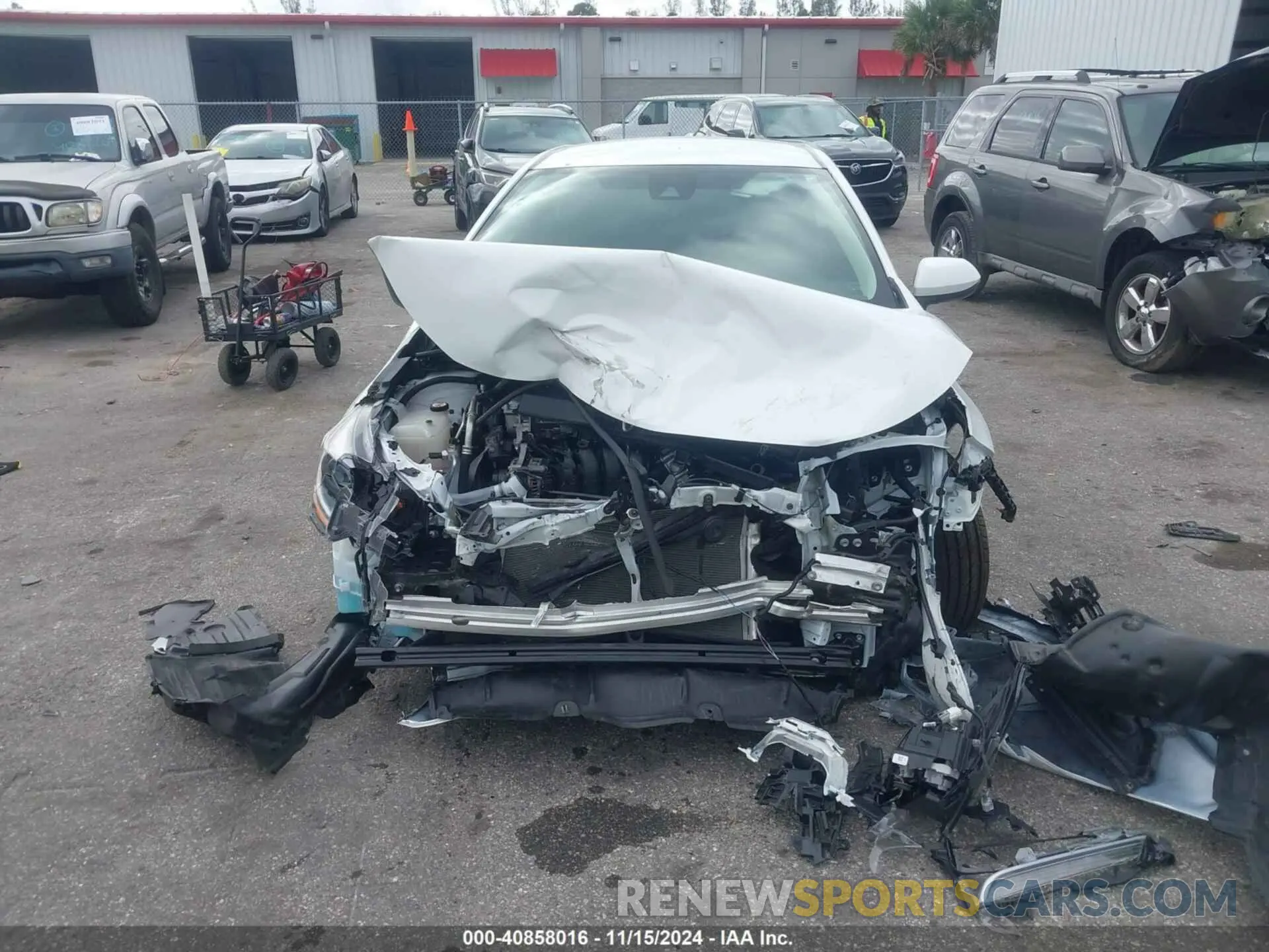 12 Photograph of a damaged car 5YFEPMAE2NP288295 TOYOTA COROLLA 2022