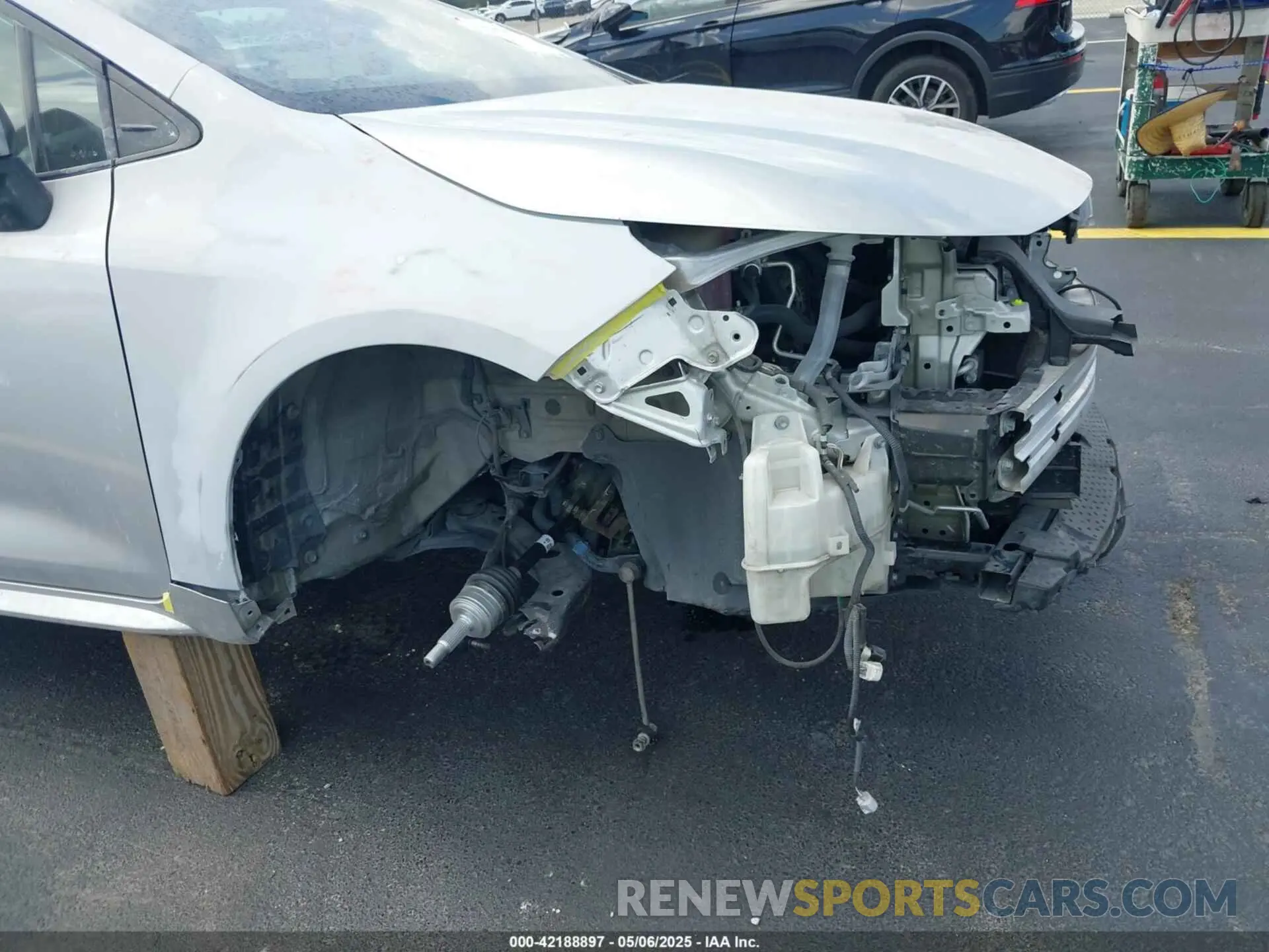 6 Photograph of a damaged car 5YFEPMAE2NP290497 TOYOTA COROLLA 2022