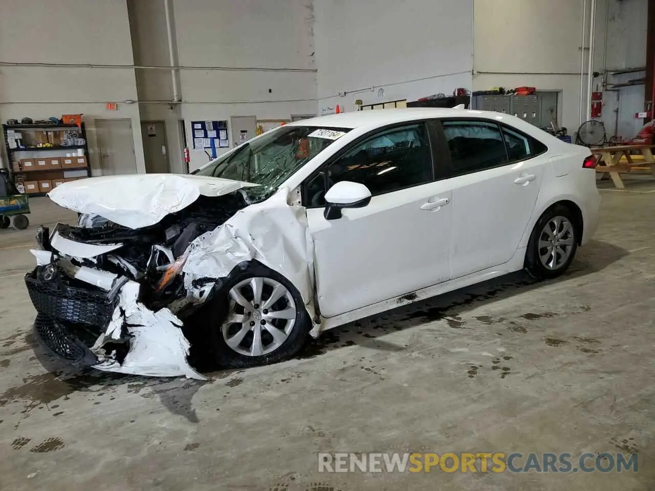 1 Photograph of a damaged car 5YFEPMAE2NP295845 TOYOTA COROLLA 2022