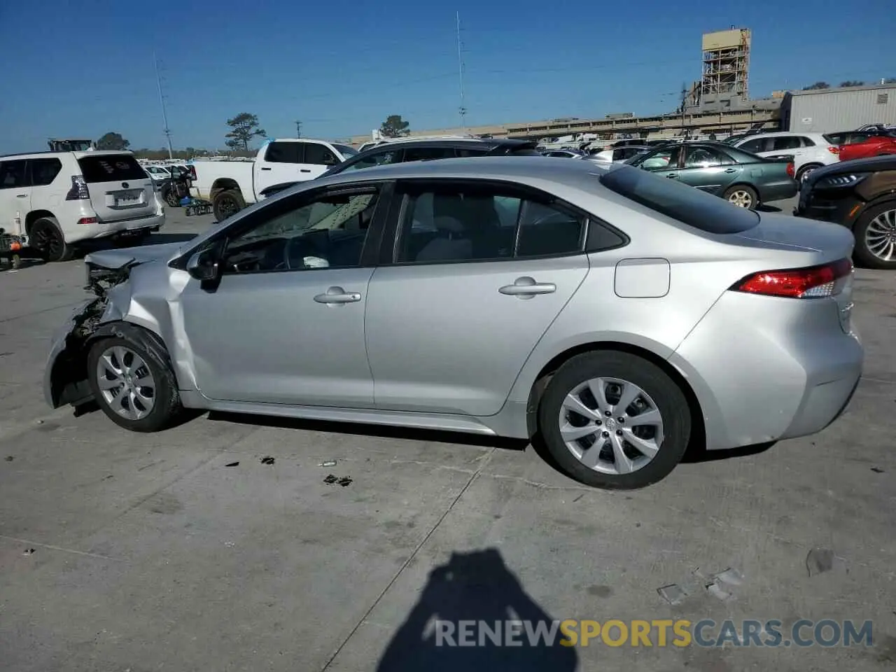 2 Photograph of a damaged car 5YFEPMAE2NP297434 TOYOTA COROLLA 2022