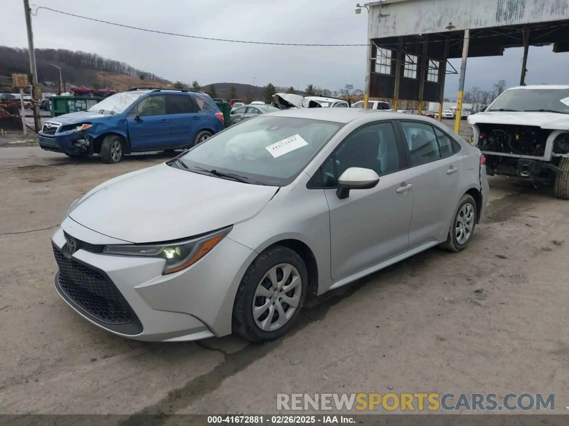 2 Photograph of a damaged car 5YFEPMAE2NP327306 TOYOTA COROLLA 2022