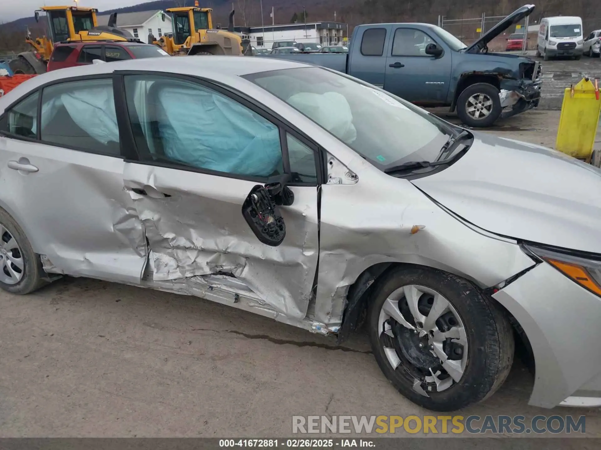 6 Photograph of a damaged car 5YFEPMAE2NP327306 TOYOTA COROLLA 2022