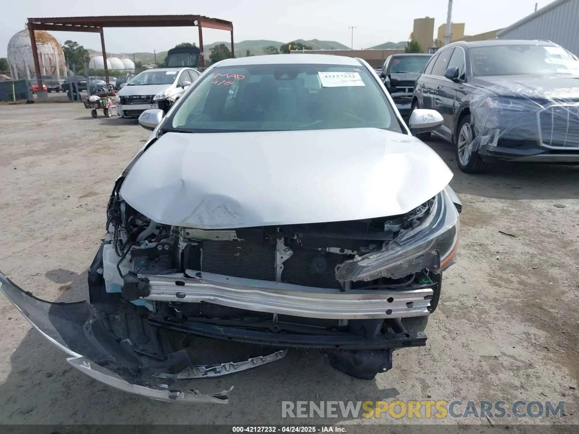 13 Photograph of a damaged car 5YFEPMAE2NP338709 TOYOTA COROLLA 2022