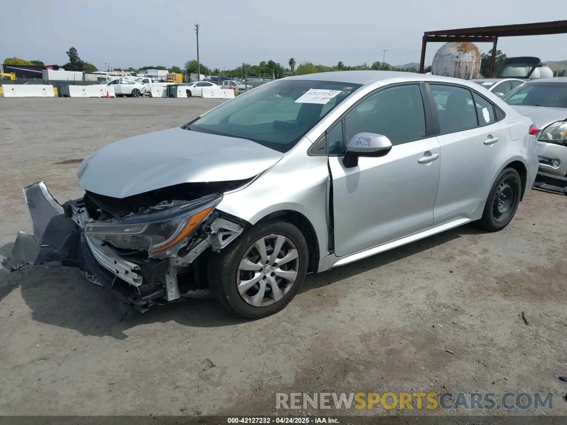 2 Photograph of a damaged car 5YFEPMAE2NP338709 TOYOTA COROLLA 2022