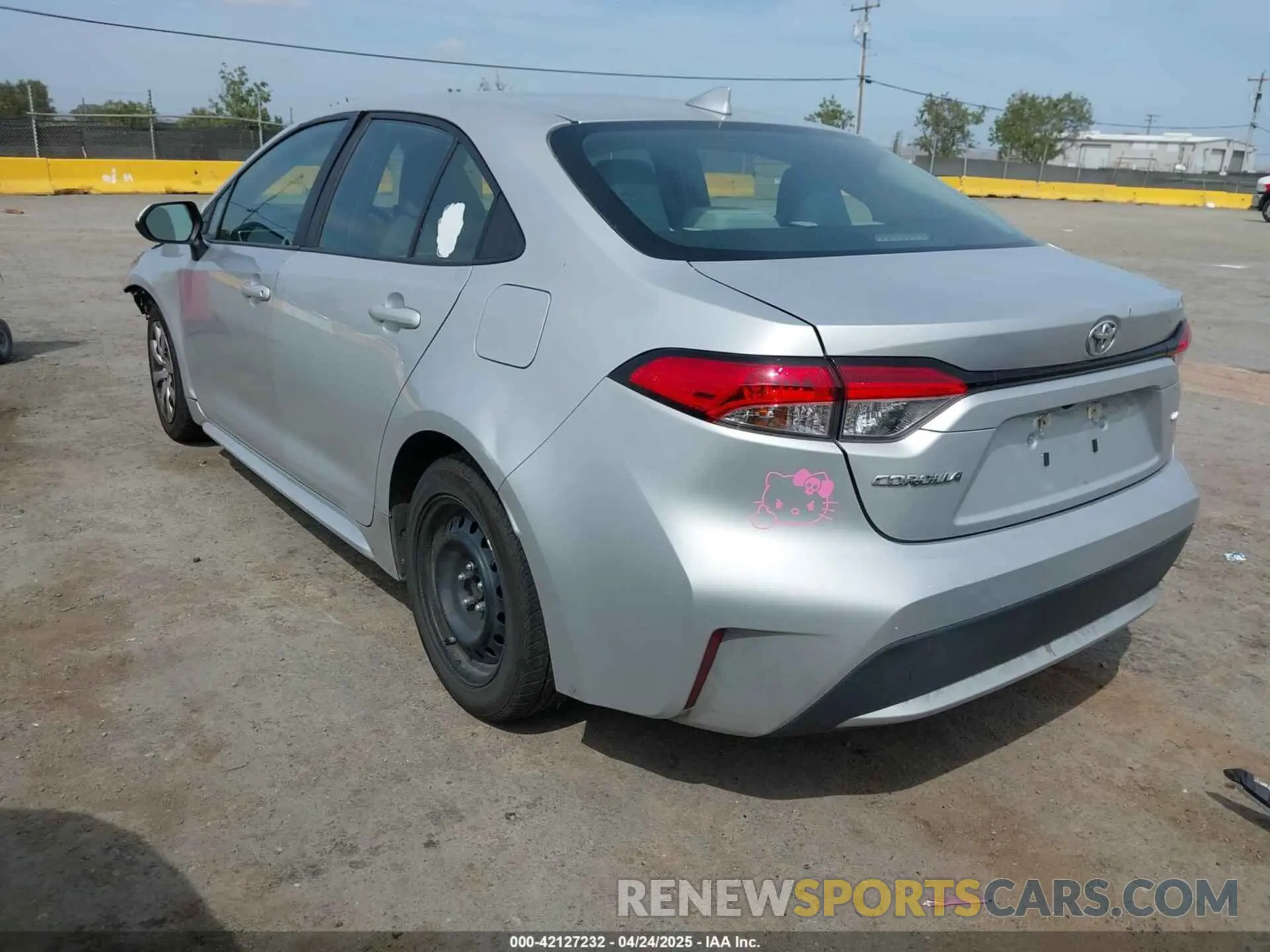 3 Photograph of a damaged car 5YFEPMAE2NP338709 TOYOTA COROLLA 2022
