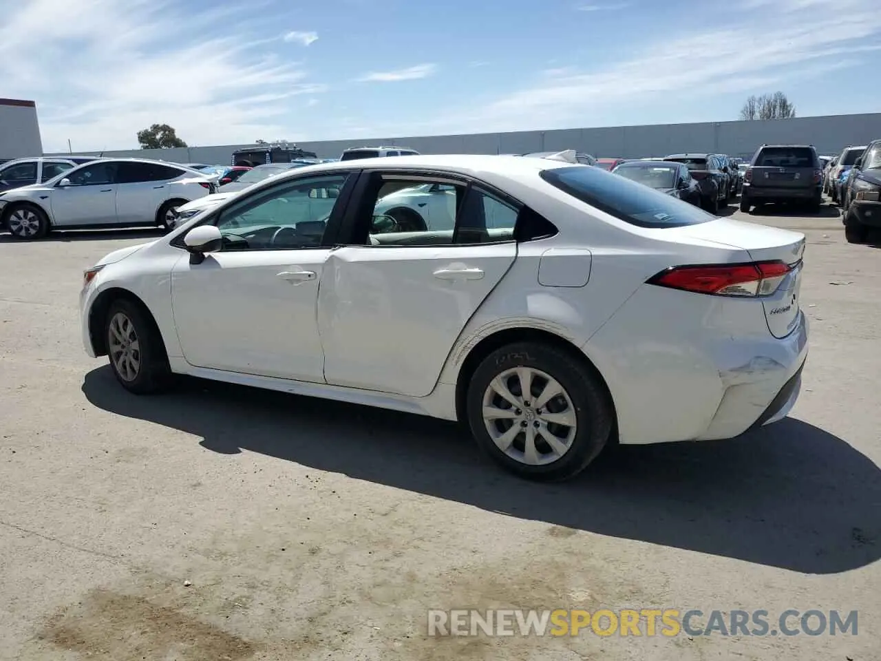 2 Photograph of a damaged car 5YFEPMAE2NP349306 TOYOTA COROLLA 2022