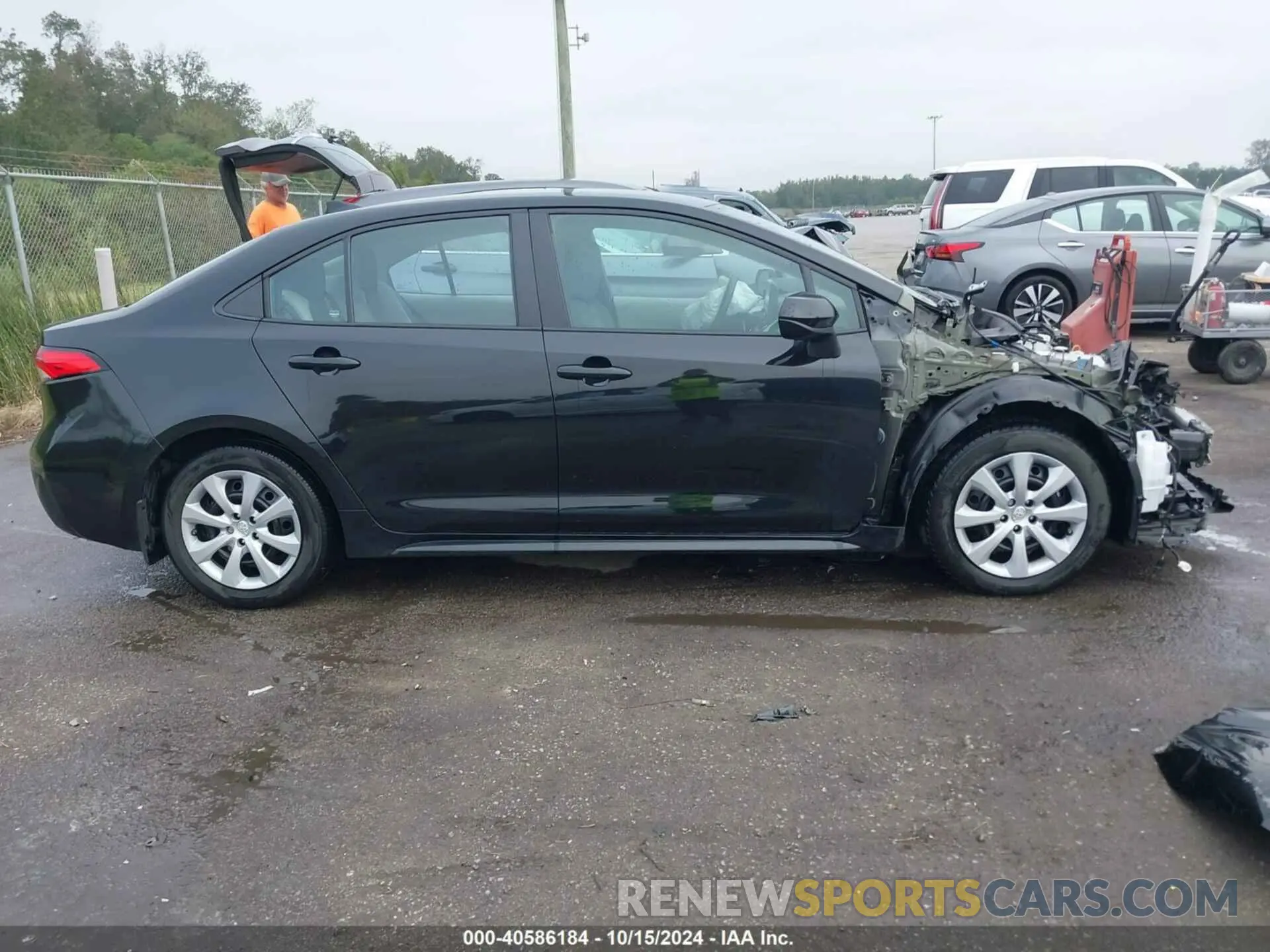 14 Photograph of a damaged car 5YFEPMAE2NP351945 TOYOTA COROLLA 2022