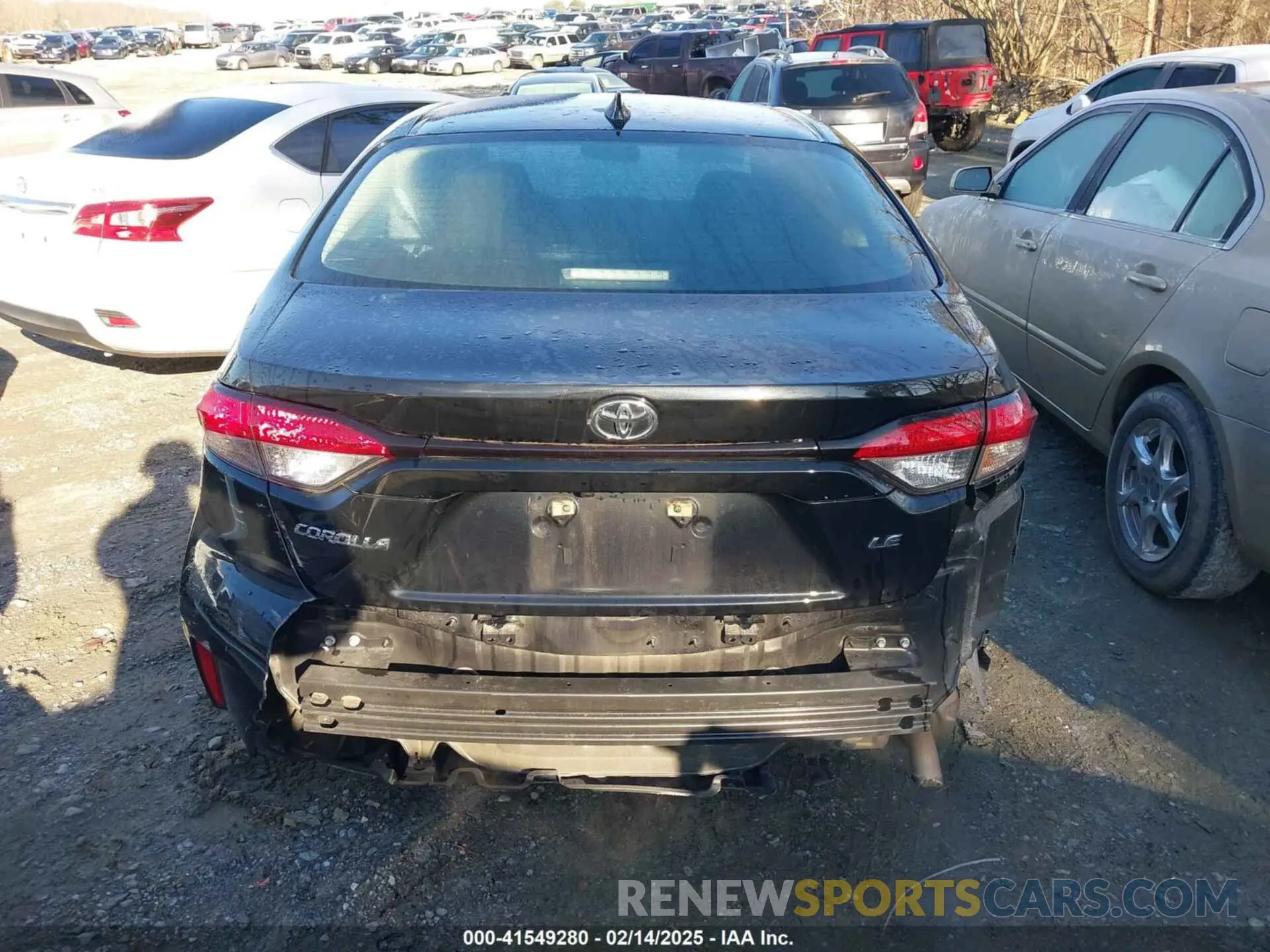 16 Photograph of a damaged car 5YFEPMAE2NP356904 TOYOTA COROLLA 2022