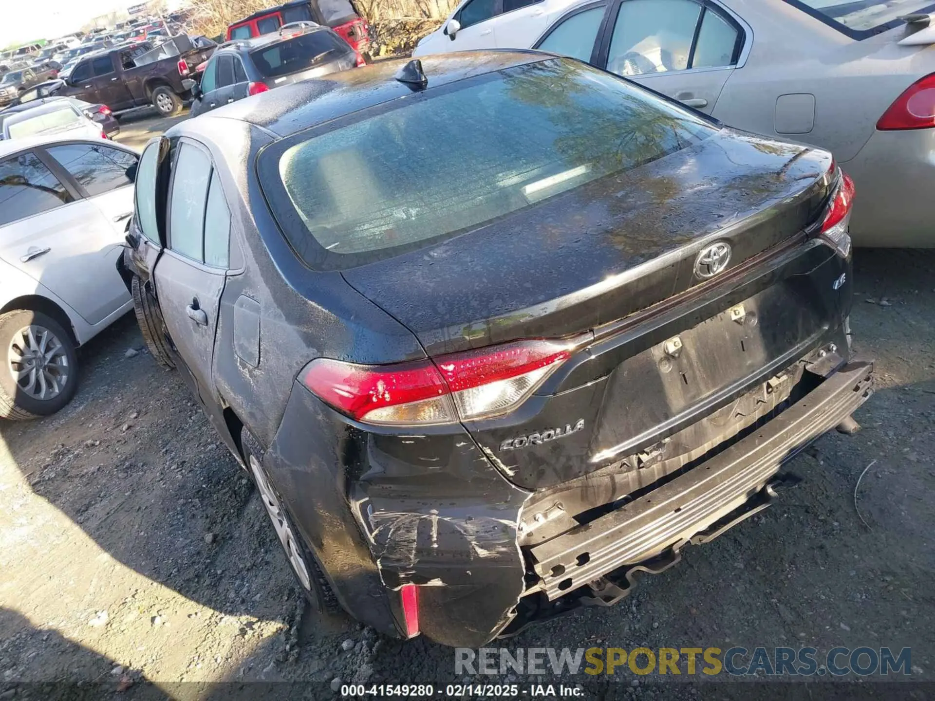 3 Photograph of a damaged car 5YFEPMAE2NP356904 TOYOTA COROLLA 2022