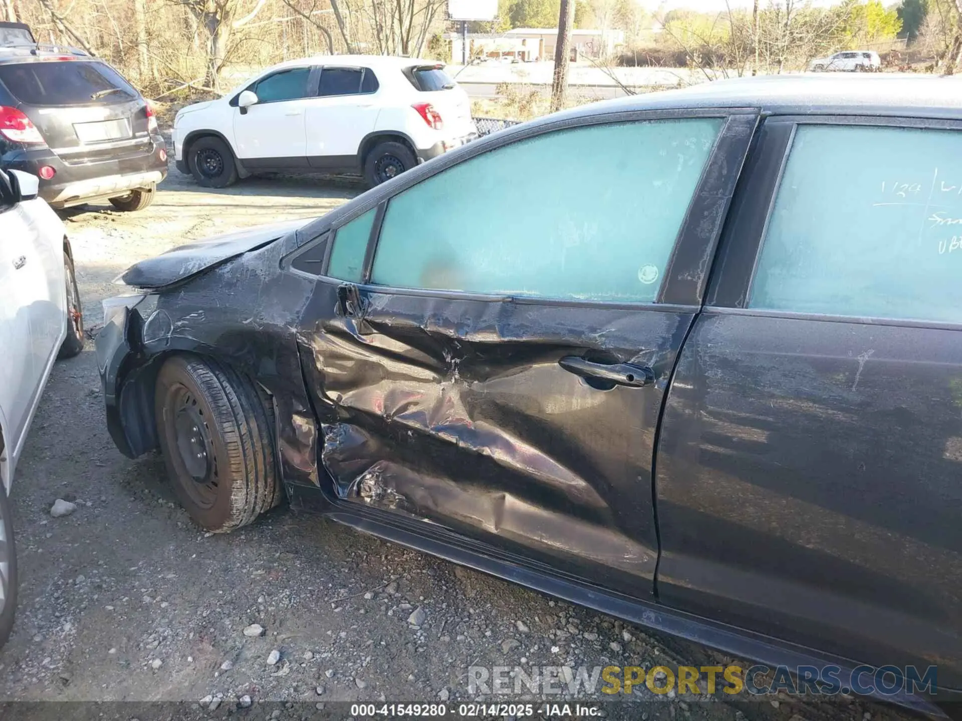 6 Photograph of a damaged car 5YFEPMAE2NP356904 TOYOTA COROLLA 2022
