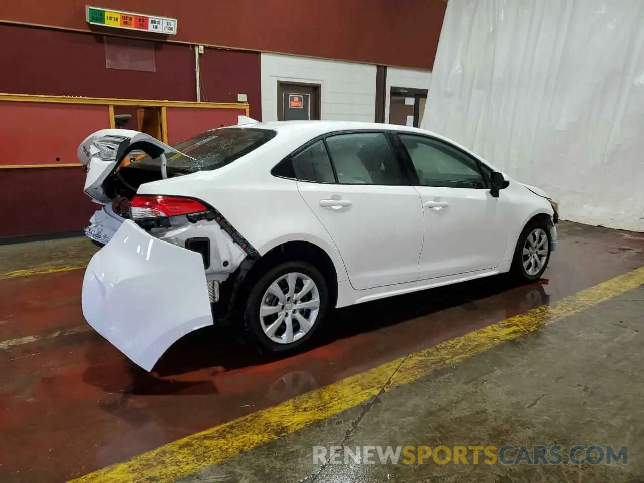 3 Photograph of a damaged car 5YFEPMAE2NP357860 TOYOTA COROLLA 2022