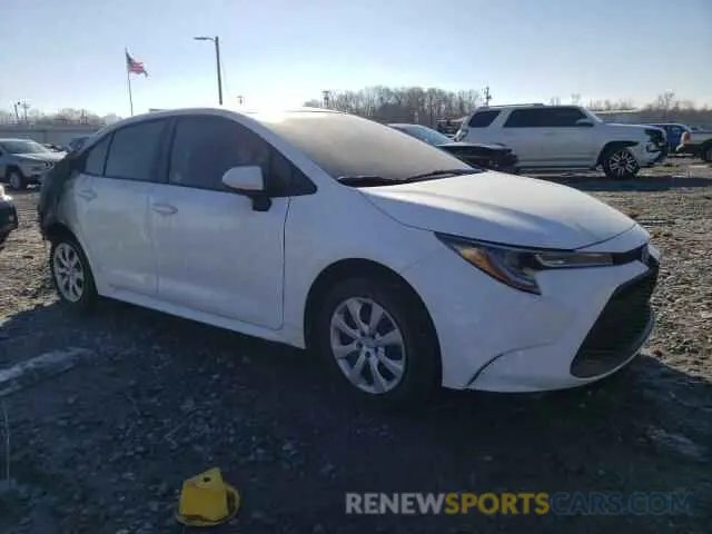 4 Photograph of a damaged car 5YFEPMAE2NP362895 TOYOTA COROLLA 2022