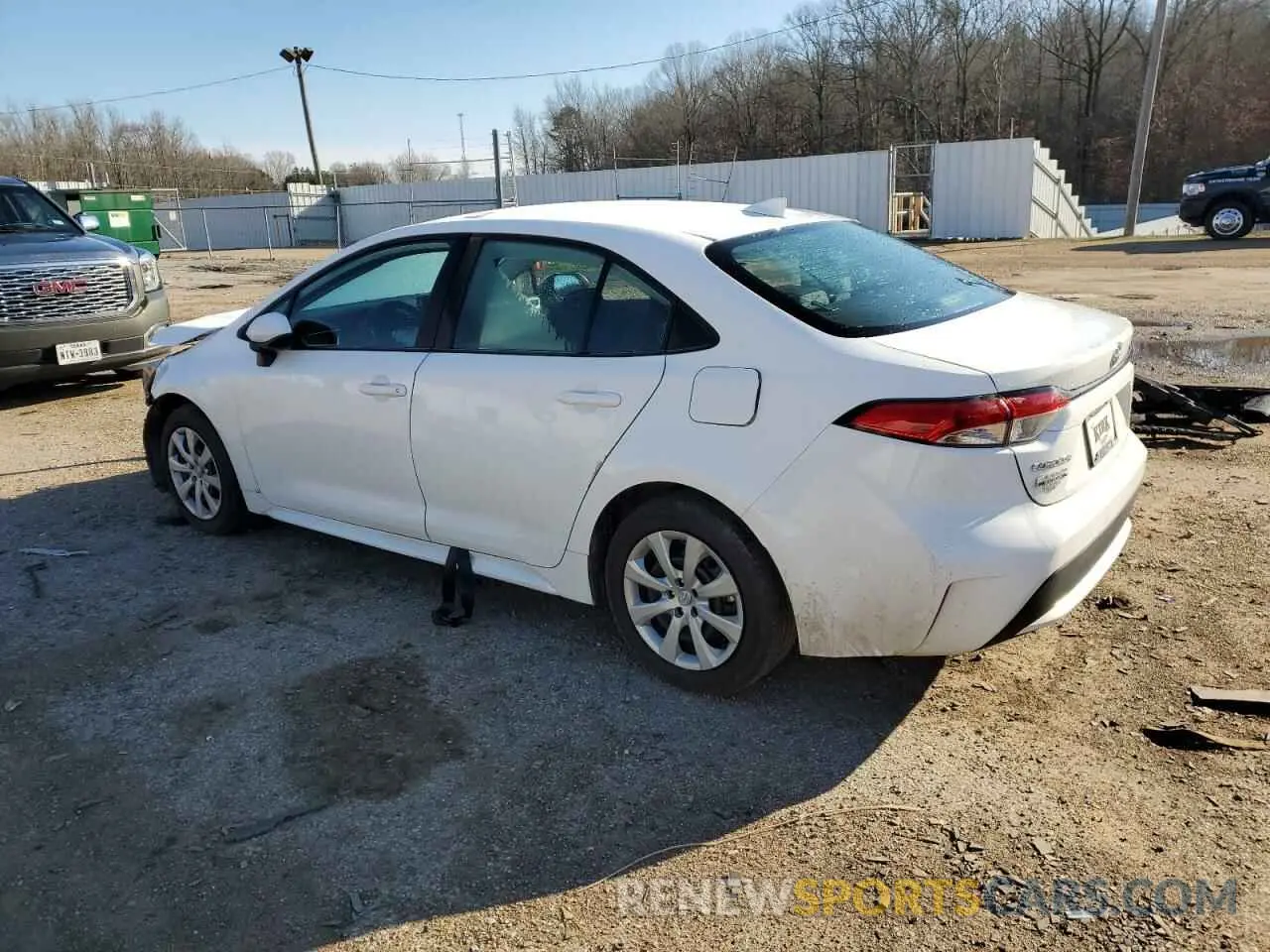 2 Photograph of a damaged car 5YFEPMAE2NP367305 TOYOTA COROLLA 2022