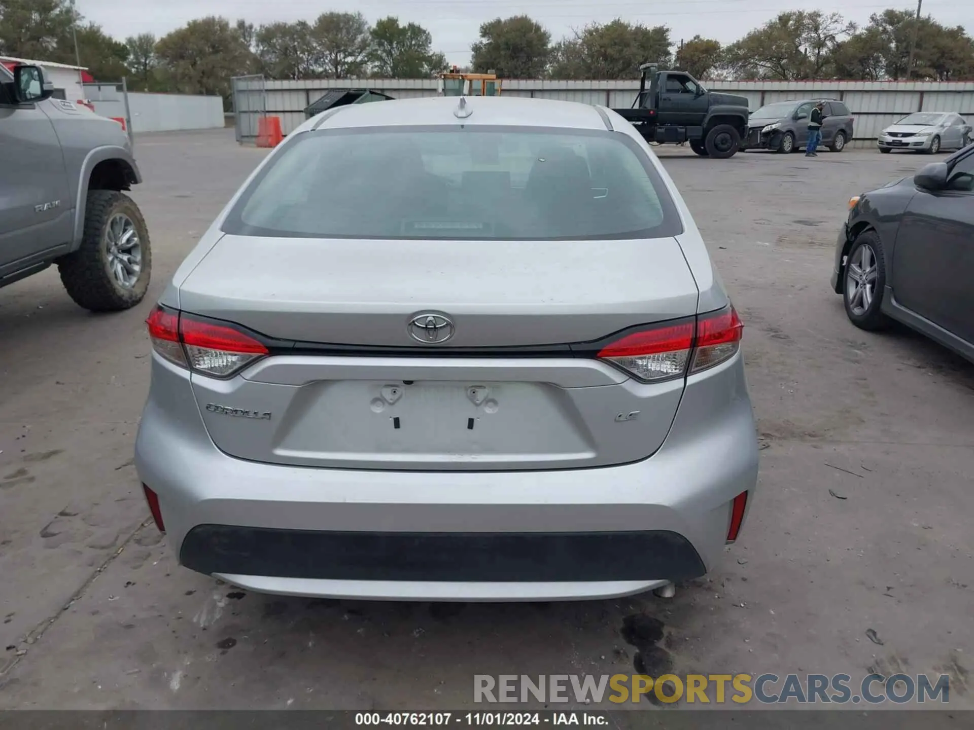 16 Photograph of a damaged car 5YFEPMAE2NP370303 TOYOTA COROLLA 2022