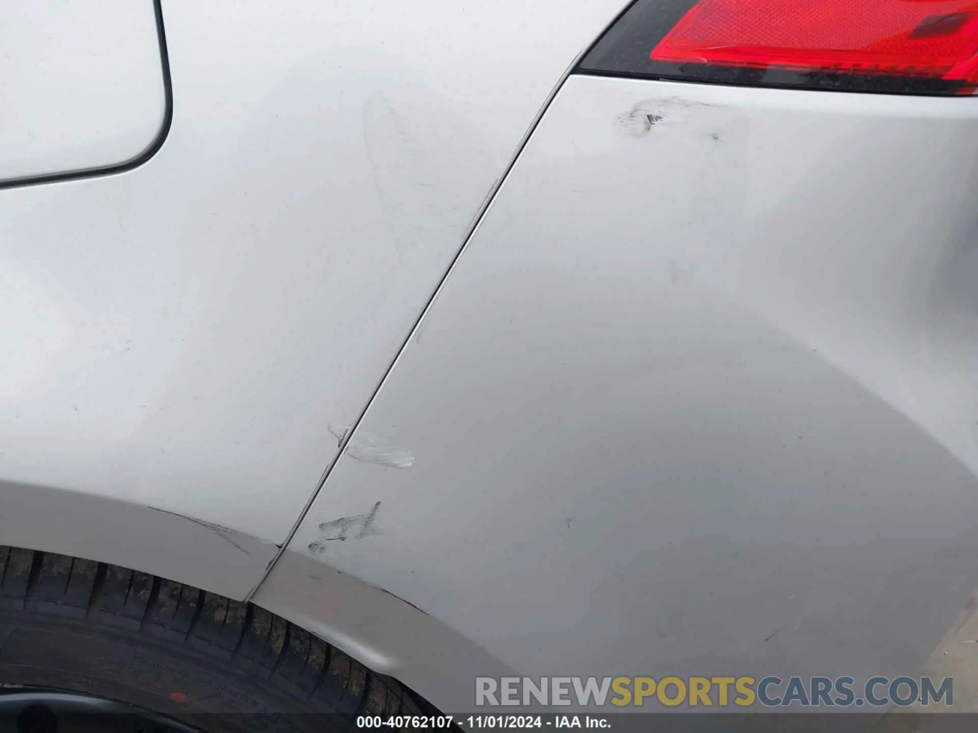 19 Photograph of a damaged car 5YFEPMAE2NP370303 TOYOTA COROLLA 2022