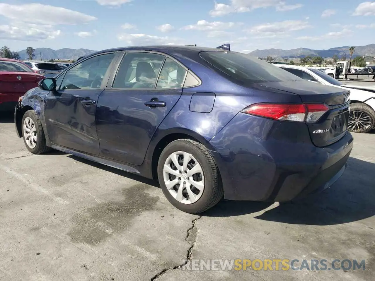 2 Photograph of a damaged car 5YFEPMAE2NP374576 TOYOTA COROLLA 2022
