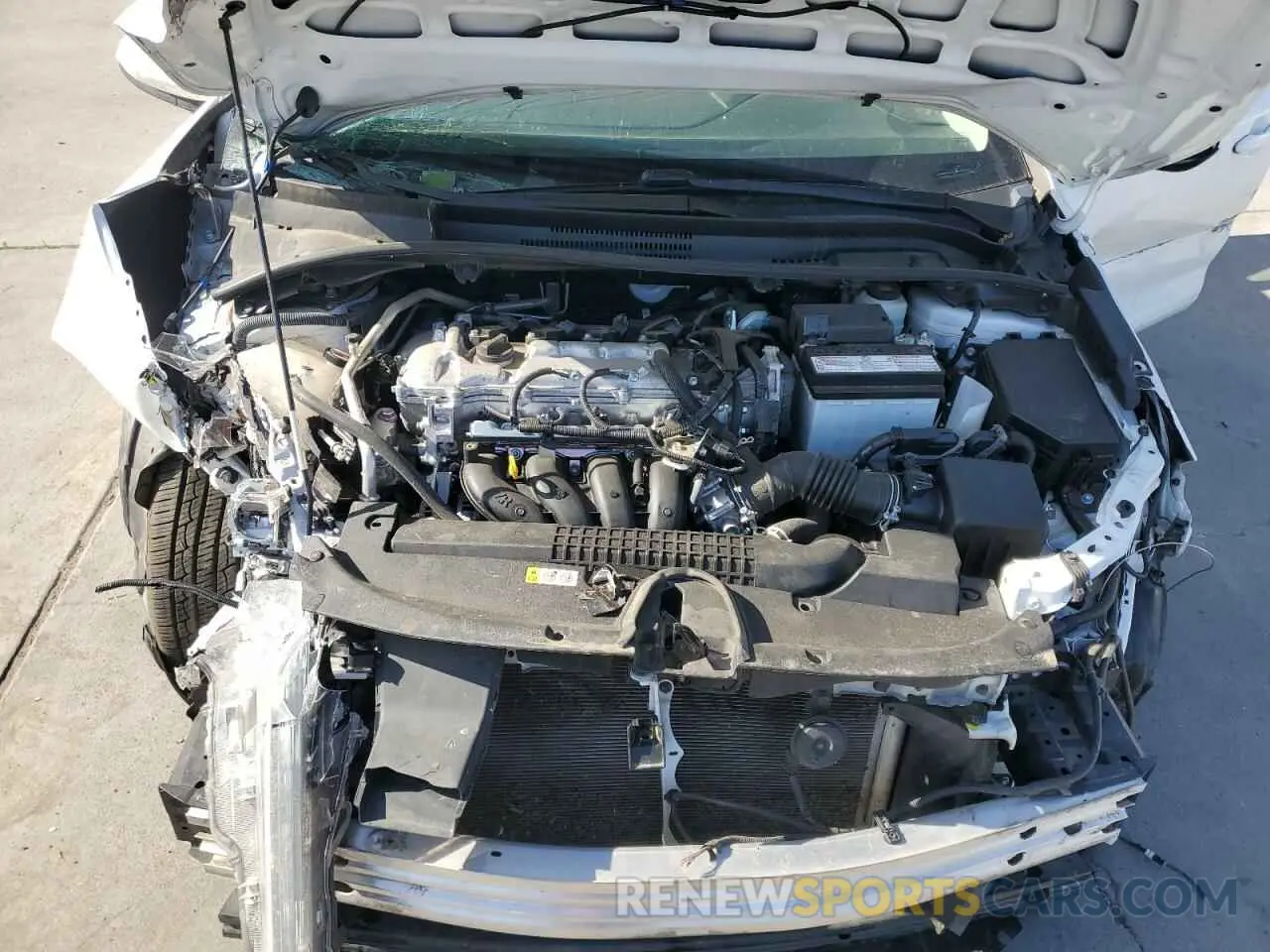 11 Photograph of a damaged car 5YFEPMAE2NP376571 TOYOTA COROLLA 2022
