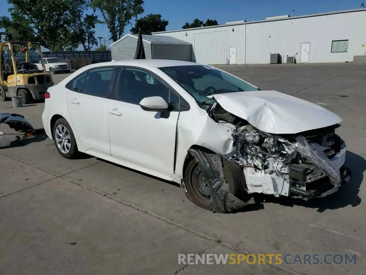 4 Photograph of a damaged car 5YFEPMAE2NP376571 TOYOTA COROLLA 2022