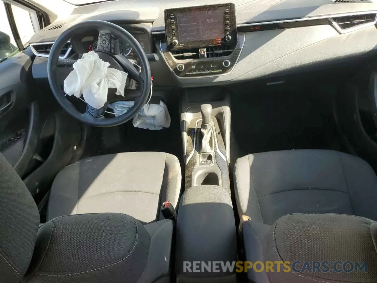 8 Photograph of a damaged car 5YFEPMAE2NP376571 TOYOTA COROLLA 2022