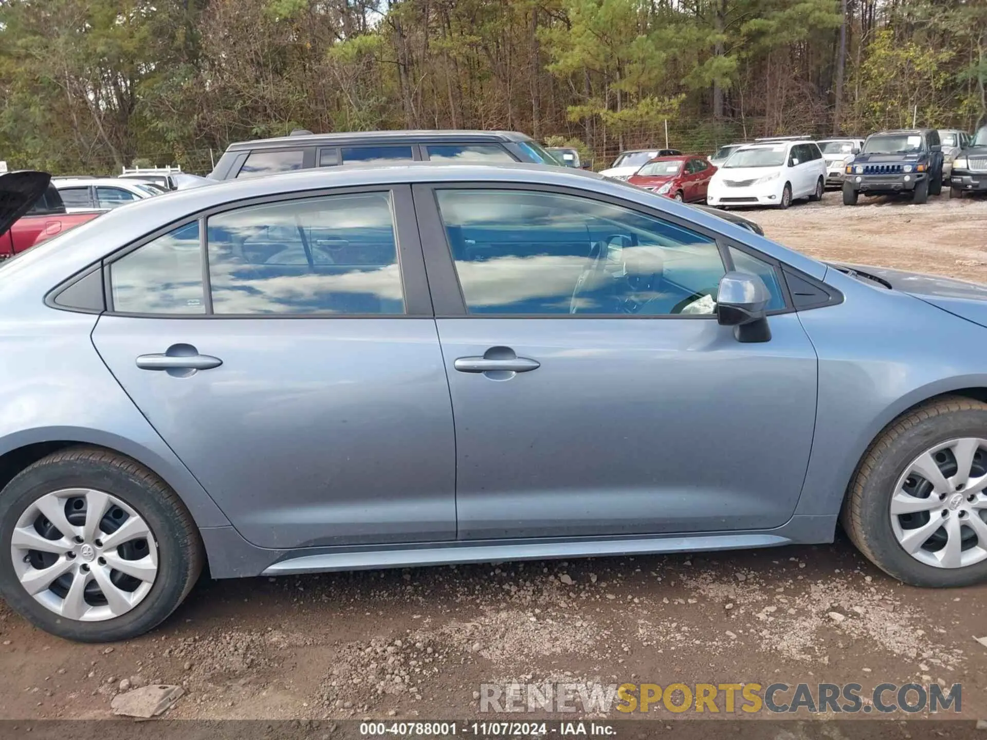 13 Photograph of a damaged car 5YFEPMAE2NP378689 TOYOTA COROLLA 2022