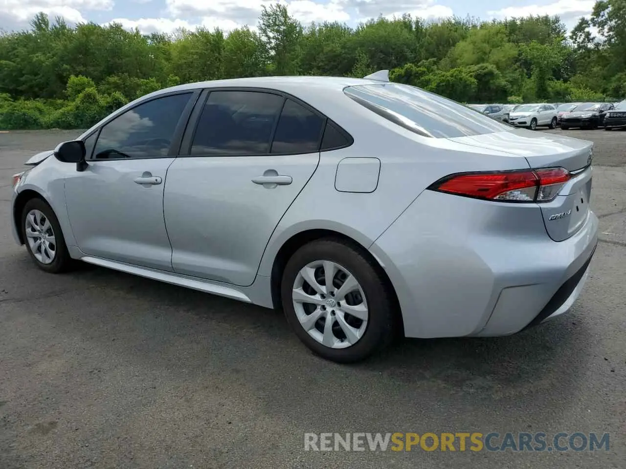2 Photograph of a damaged car 5YFEPMAE3NP276799 TOYOTA COROLLA 2022