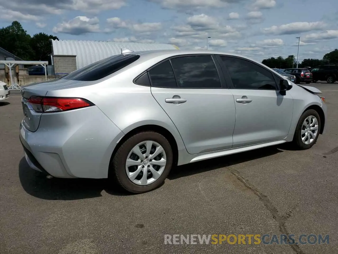 3 Photograph of a damaged car 5YFEPMAE3NP276799 TOYOTA COROLLA 2022