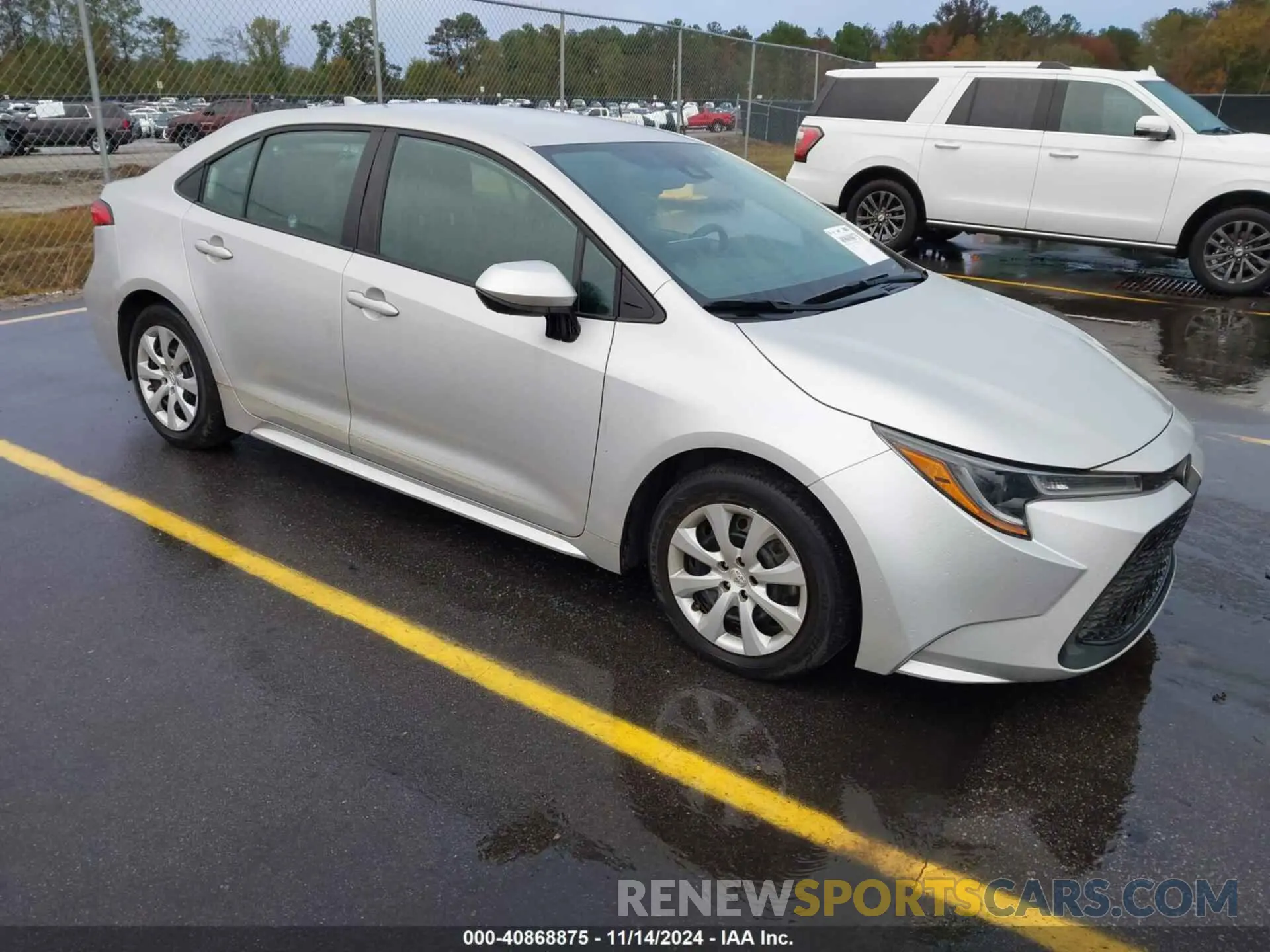 1 Photograph of a damaged car 5YFEPMAE3NP282828 TOYOTA COROLLA 2022