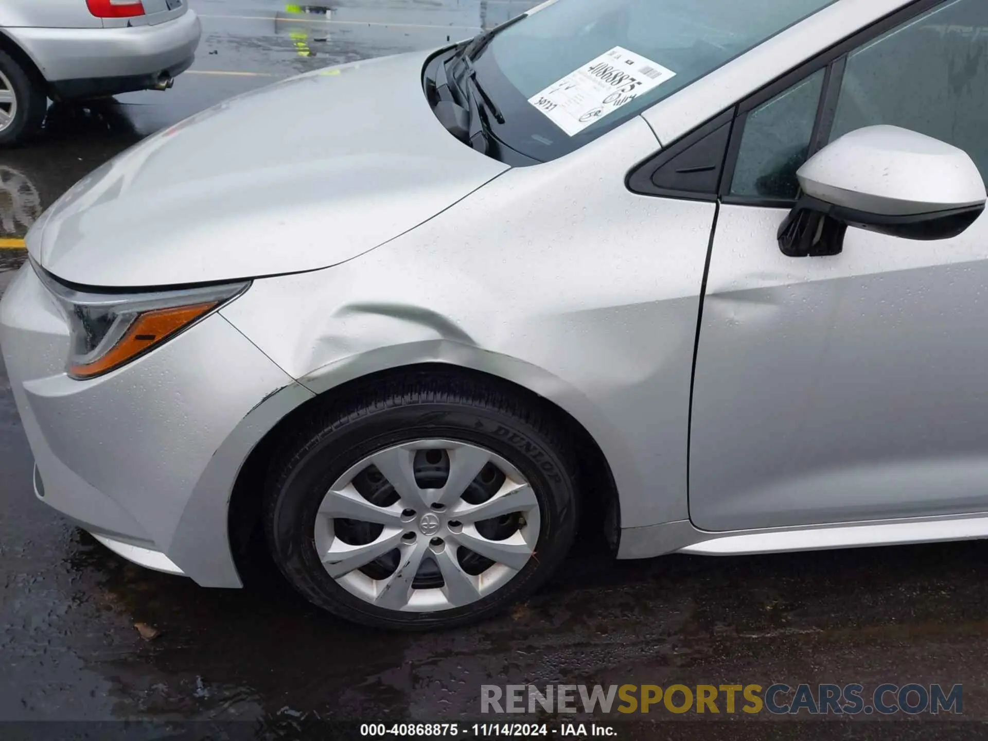 12 Photograph of a damaged car 5YFEPMAE3NP282828 TOYOTA COROLLA 2022