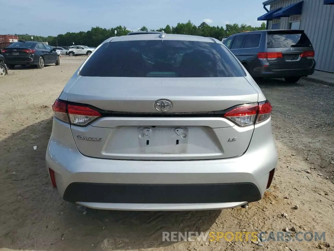 6 Photograph of a damaged car 5YFEPMAE3NP297653 TOYOTA COROLLA 2022