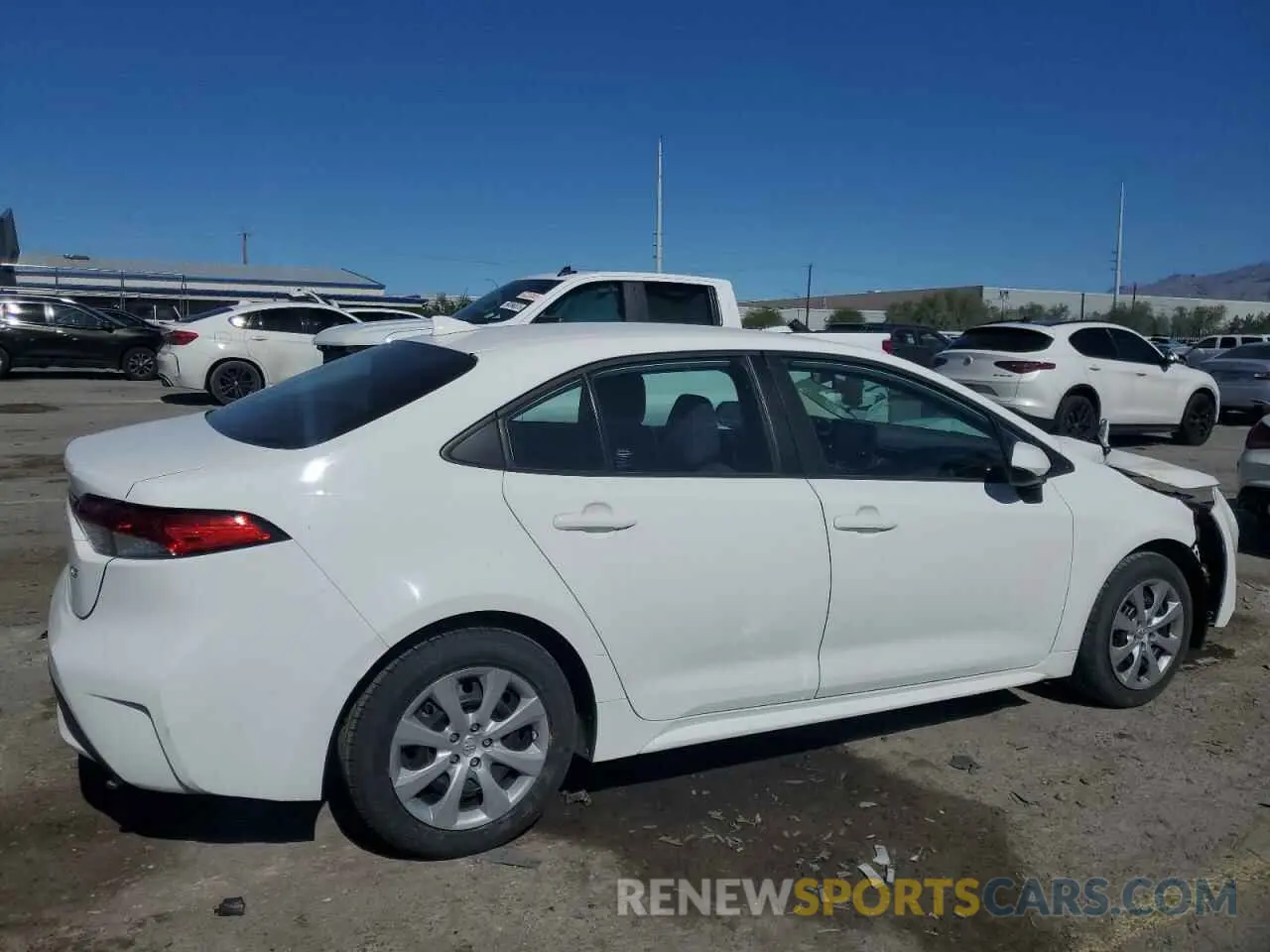 3 Photograph of a damaged car 5YFEPMAE3NP299001 TOYOTA COROLLA 2022