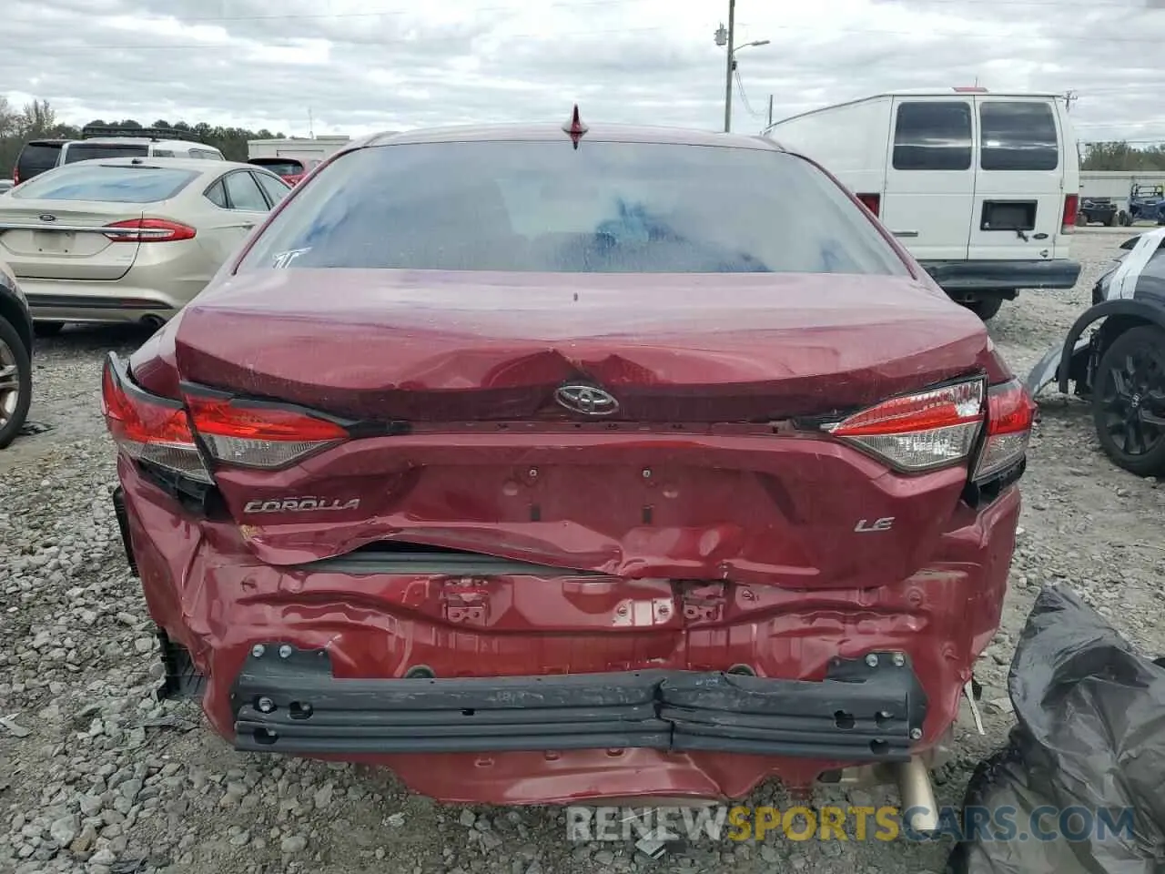 6 Photograph of a damaged car 5YFEPMAE3NP303306 TOYOTA COROLLA 2022