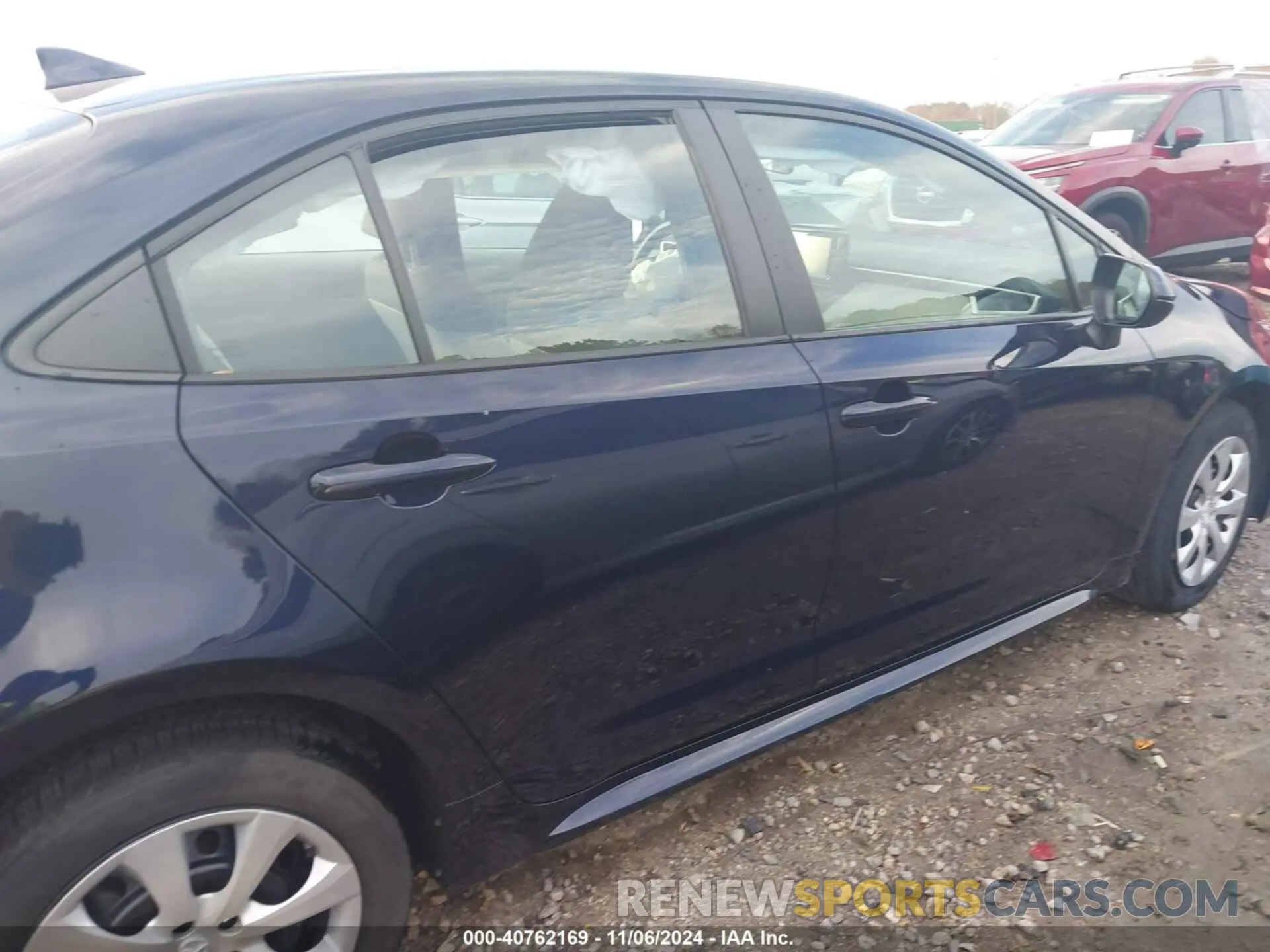 13 Photograph of a damaged car 5YFEPMAE3NP306822 TOYOTA COROLLA 2022