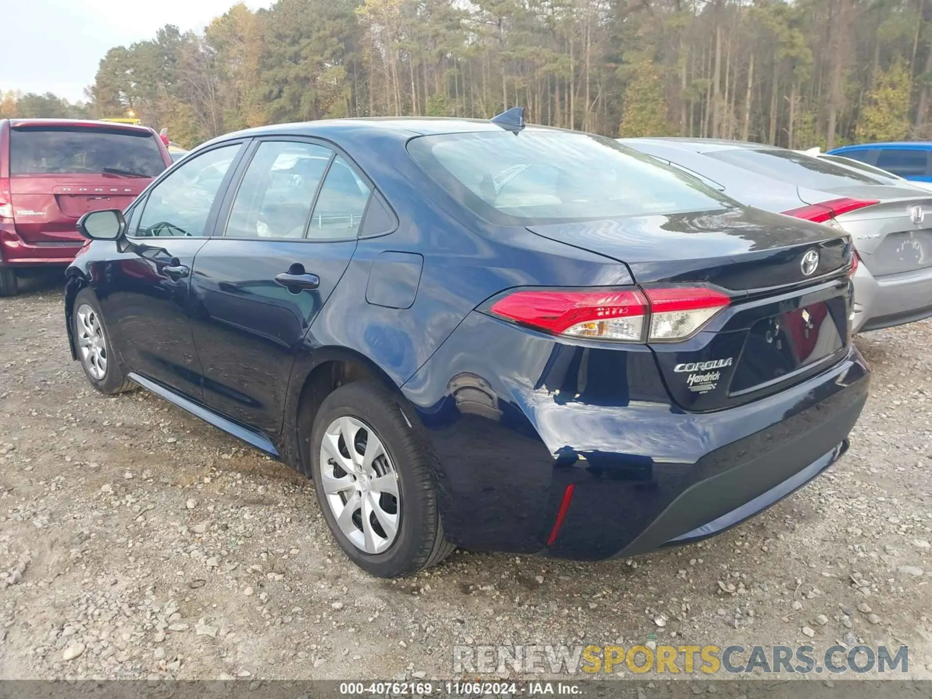 3 Photograph of a damaged car 5YFEPMAE3NP306822 TOYOTA COROLLA 2022