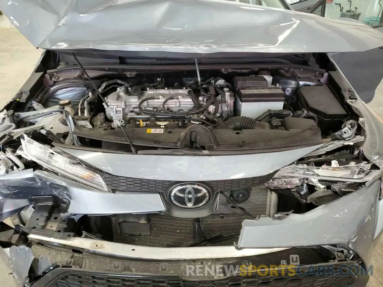 11 Photograph of a damaged car 5YFEPMAE3NP310885 TOYOTA COROLLA 2022