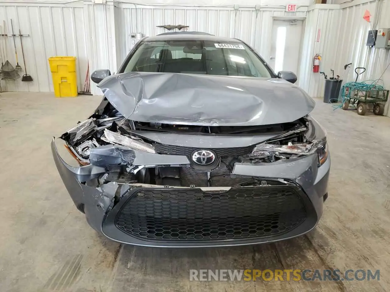 5 Photograph of a damaged car 5YFEPMAE3NP310885 TOYOTA COROLLA 2022
