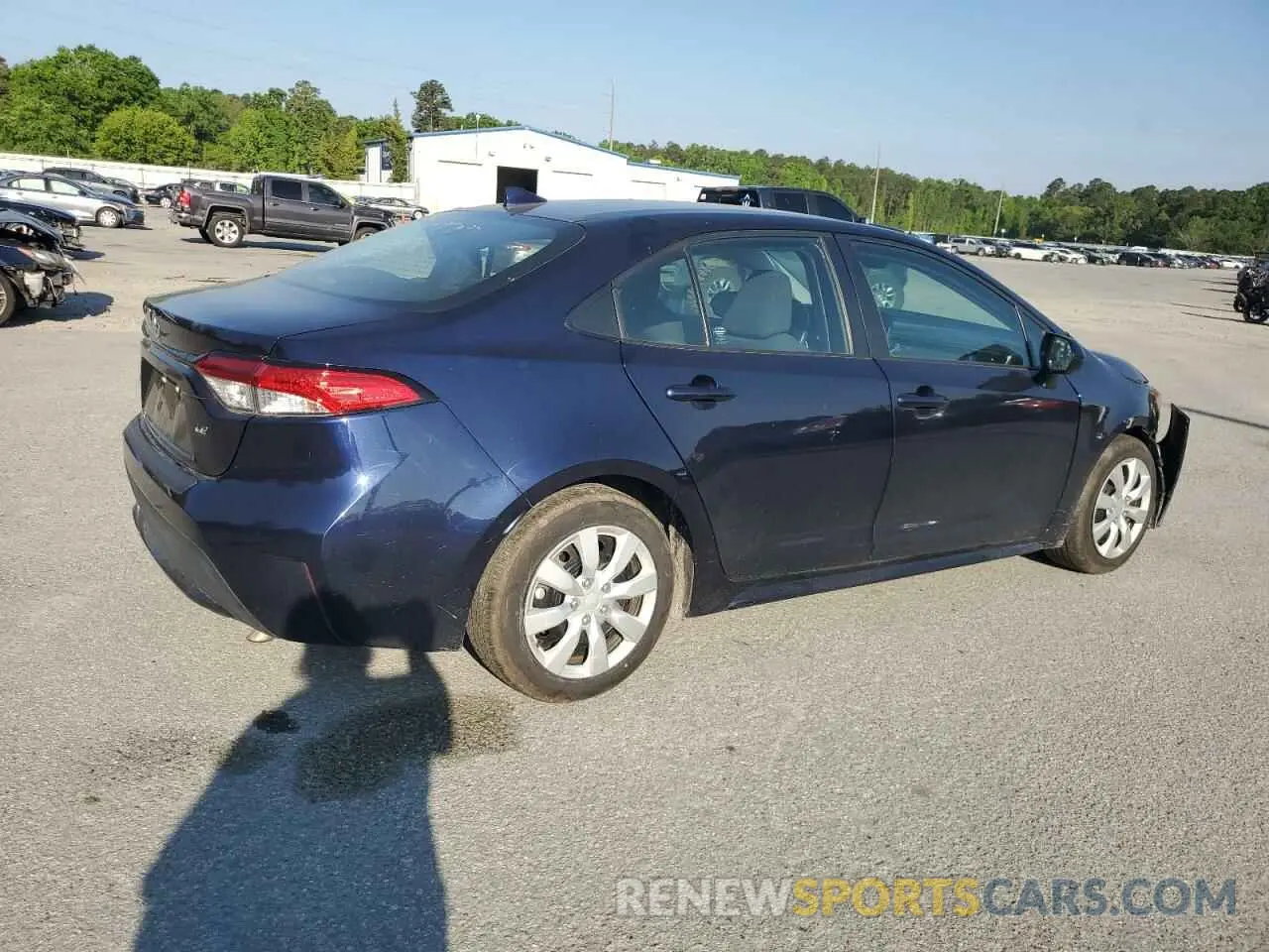 3 Photograph of a damaged car 5YFEPMAE3NP316279 TOYOTA COROLLA 2022