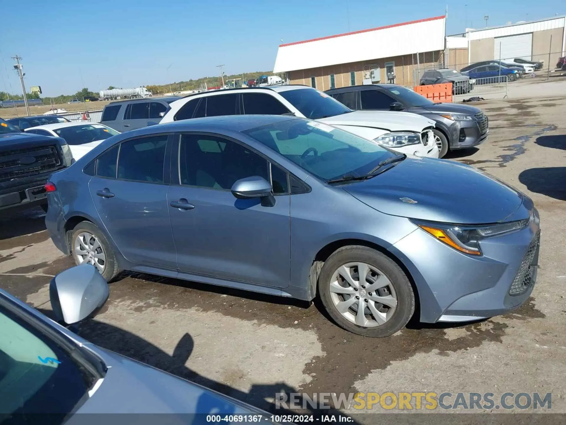 13 Photograph of a damaged car 5YFEPMAE3NP335754 TOYOTA COROLLA 2022