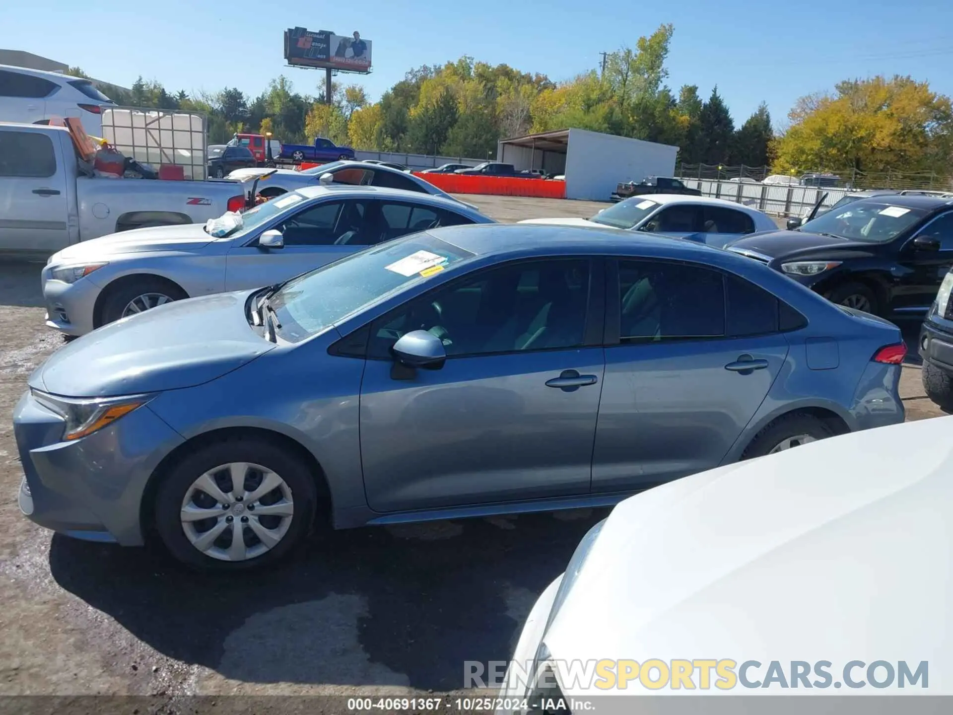 14 Photograph of a damaged car 5YFEPMAE3NP335754 TOYOTA COROLLA 2022