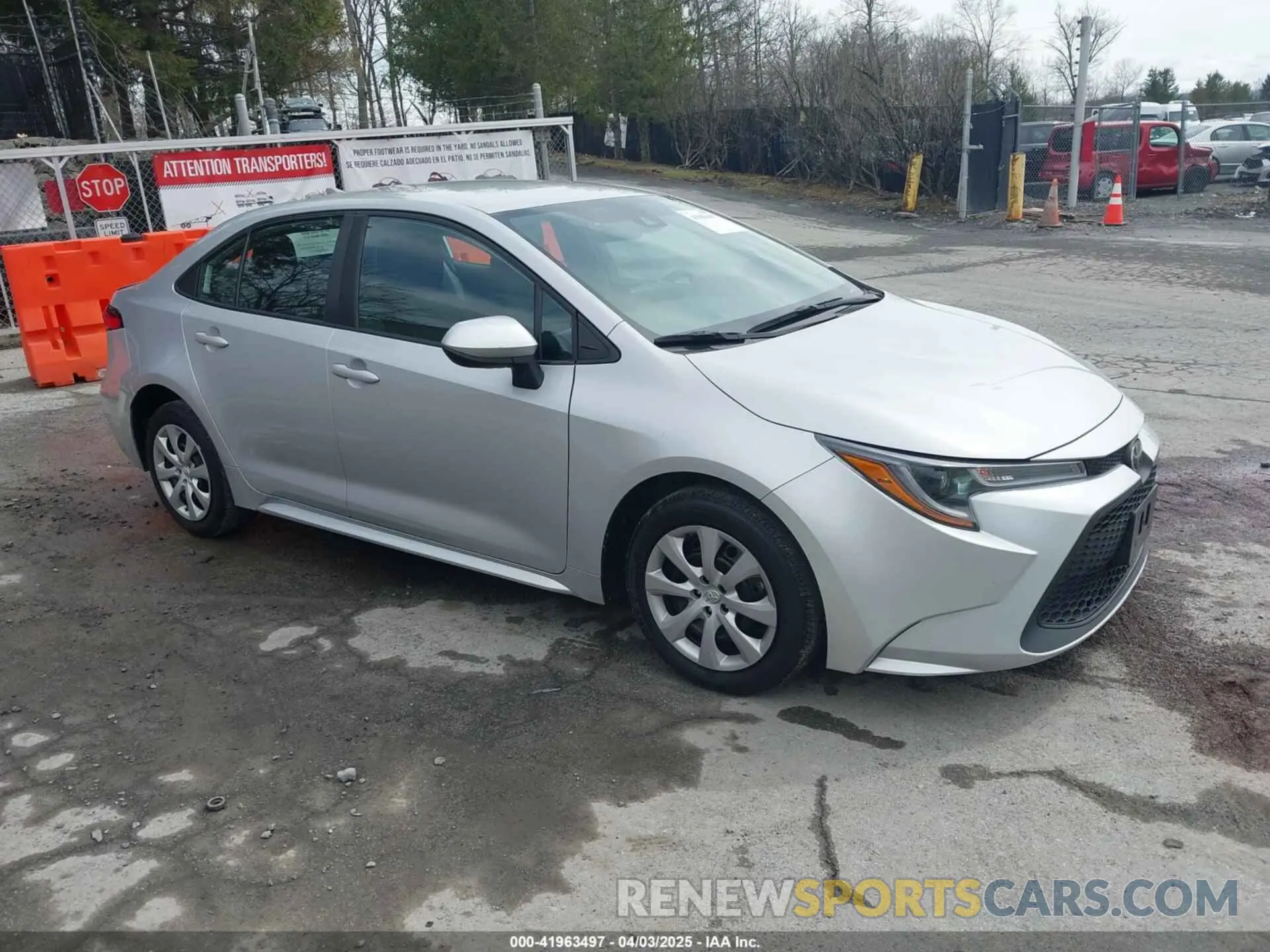 1 Photograph of a damaged car 5YFEPMAE3NP339562 TOYOTA COROLLA 2022
